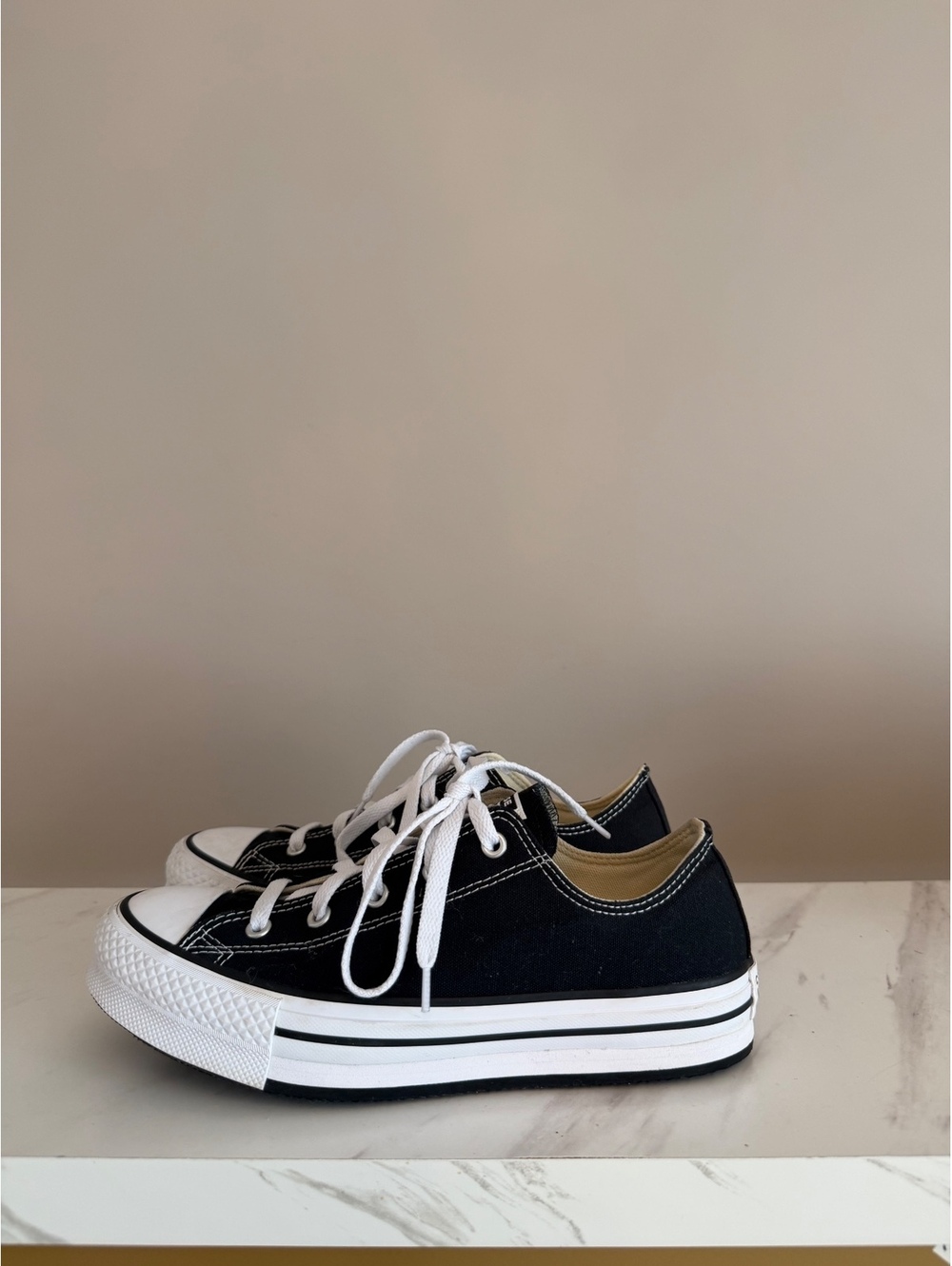 Converse Chuck Taylor All Star EVA Lift Platform Low Top Women's 7.5 Black/White